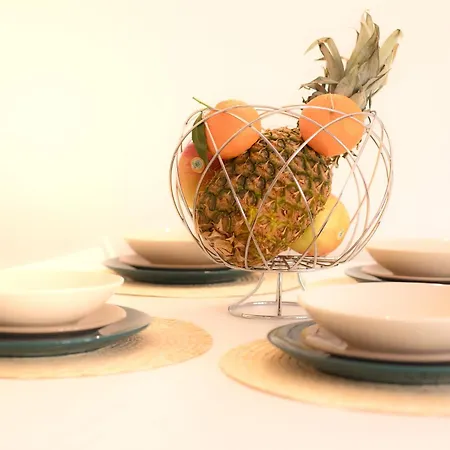 Homey Experience - Design Lägenhet